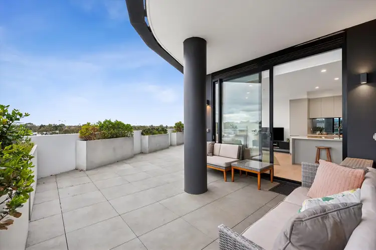 402c/166 Whitehorse Road, Blackburn VIC 3130