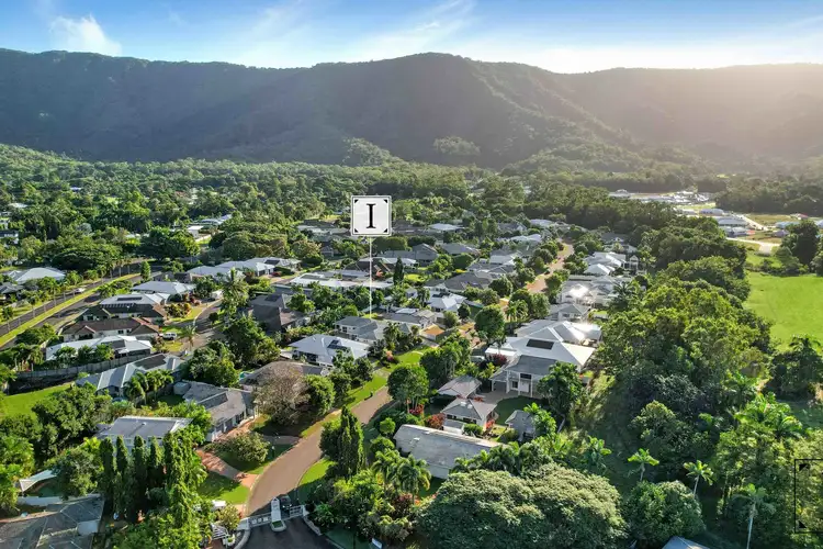 6 Parkinson Avenue, Kewarra Beach QLD 4879
