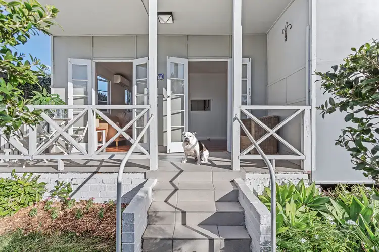 18 Bellevue Parade, Labrador QLD 4215