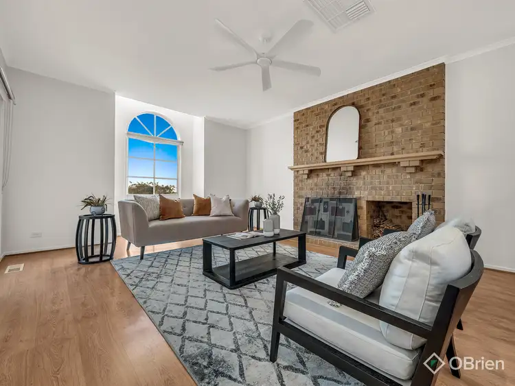 Third view of Homely house listing, 8 Hillview Place, Berwick VIC 3806