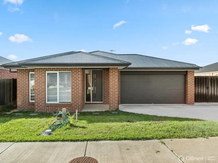 8 Atlantis Street, Cowes VIC 3922