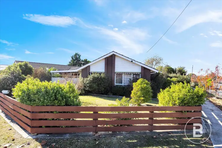 2 Morrison Drive, Darley VIC 3340