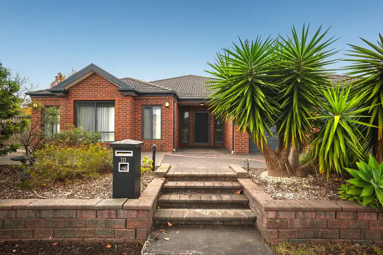 10 Cashmere Crescent, Berwick VIC 3806