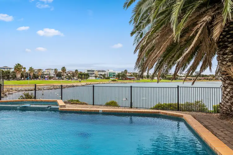 244 Trimmer Parade, West Lakes SA 5021