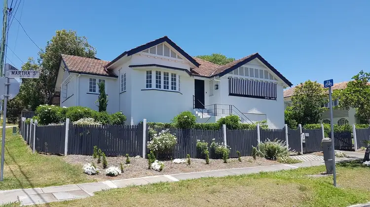 81 Martha Street, Camp Hill QLD 4152