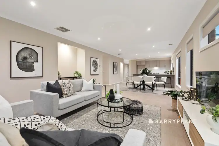 5 Fairchild Place, Pakenham VIC 3810