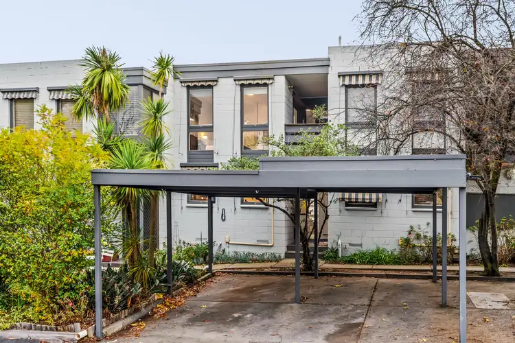 2/56 Dundas Street, Thornbury VIC 3071