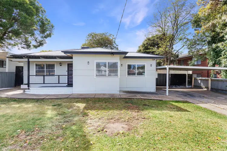 15 Cochrane Street, Kooringal NSW 2650