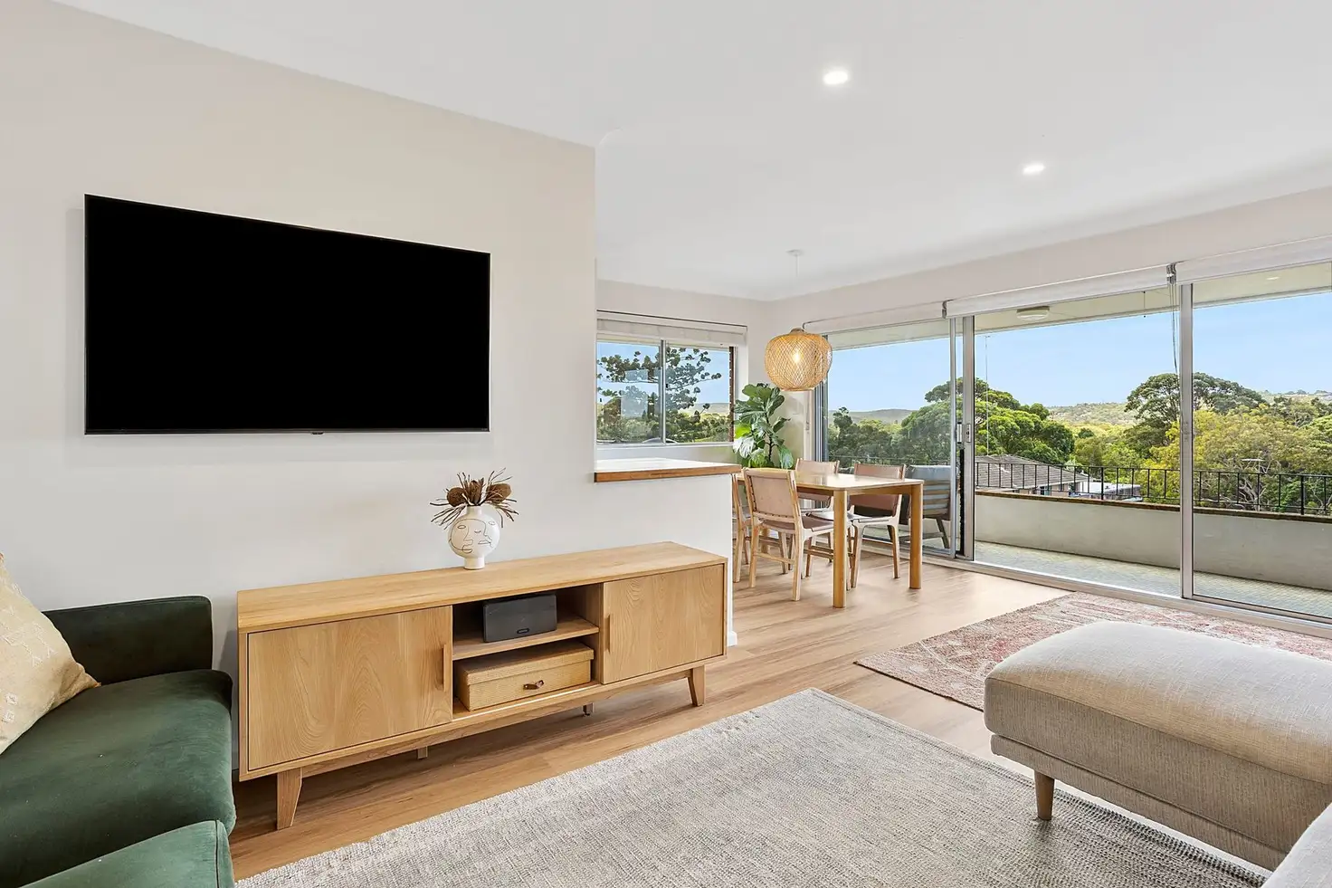 Main view of Homely unit listing, 11/6 Regent Street, Dee Why NSW 2099