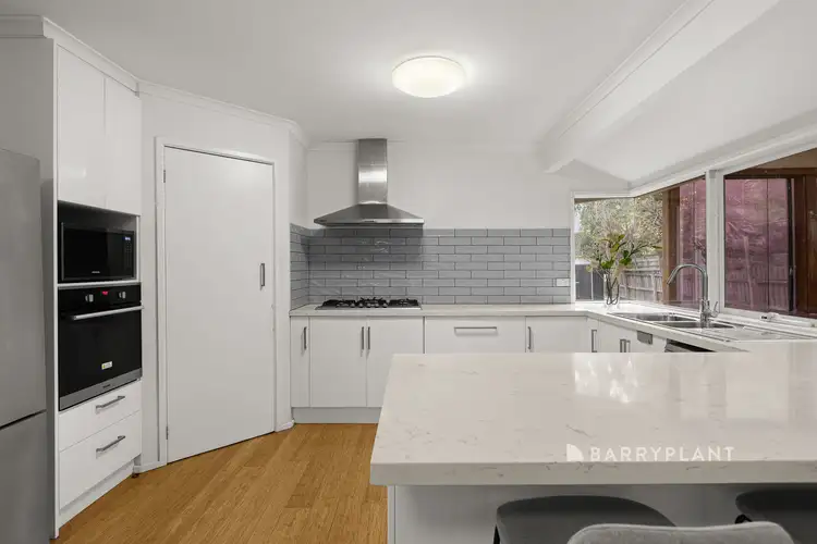 Fifth view of Homely house listing, 1 Evelyn Court, Narre Warren VIC 3805