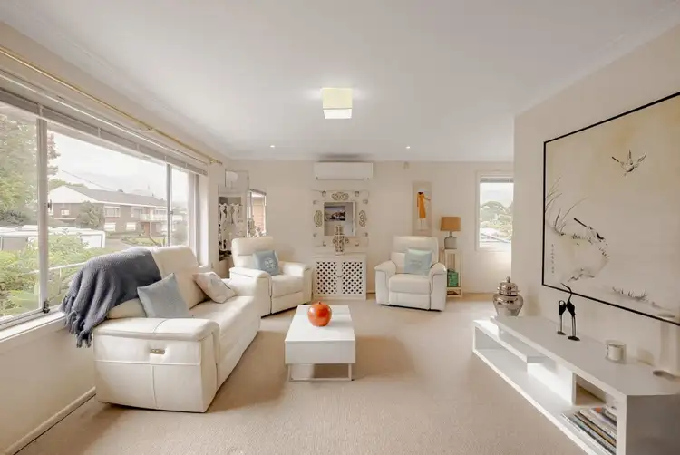 18 Gorrell Crescent, Mangerton NSW 2500