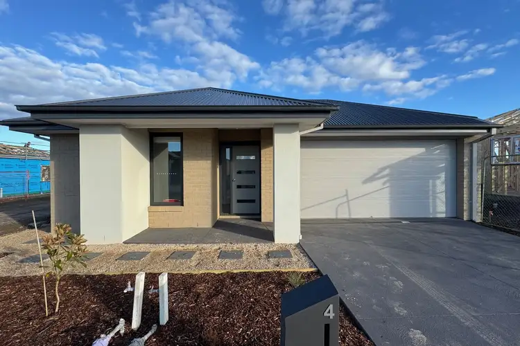 4 Petunia Crescent, Armstrong Creek VIC 3217