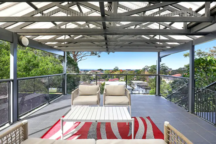 22 Ian Bruce Crescent, Balgownie NSW 2519