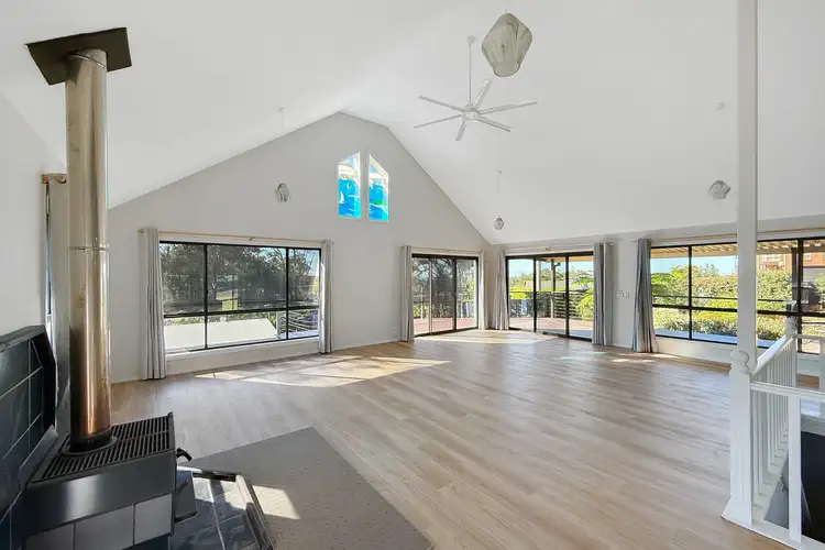 2 Anselmo Close, Emerald Beach NSW 2456