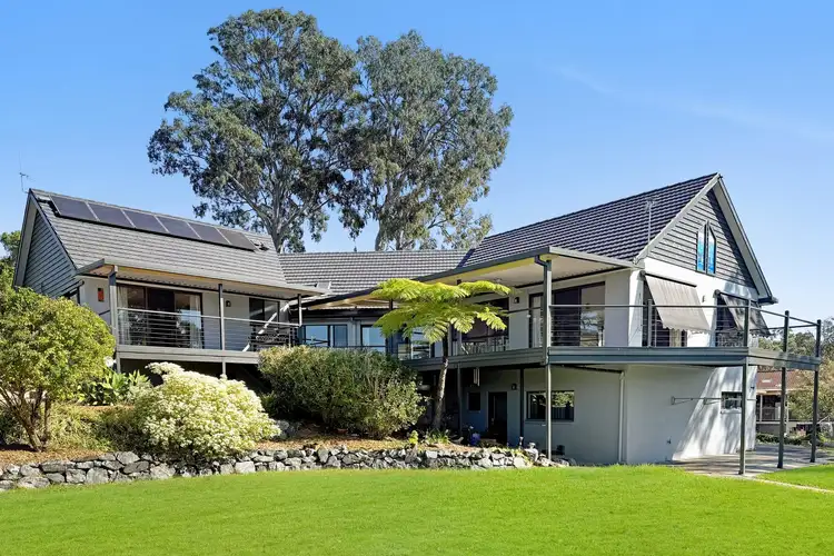 2 Anselmo Close, Emerald Beach NSW 2456