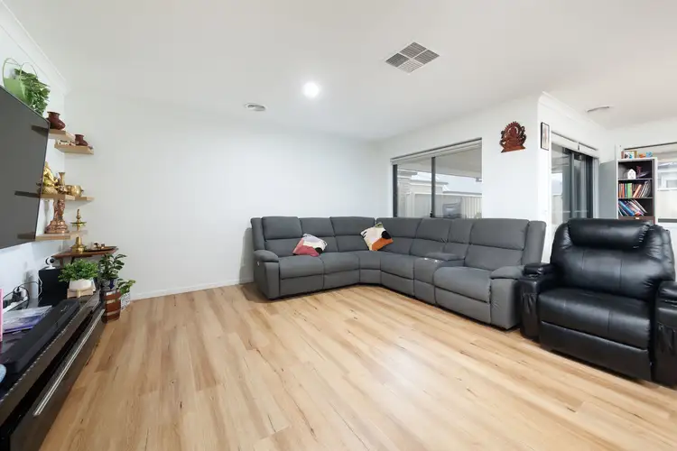 Fourth view of Homely house listing, 11 Tweed Way, West Wodonga VIC 3690