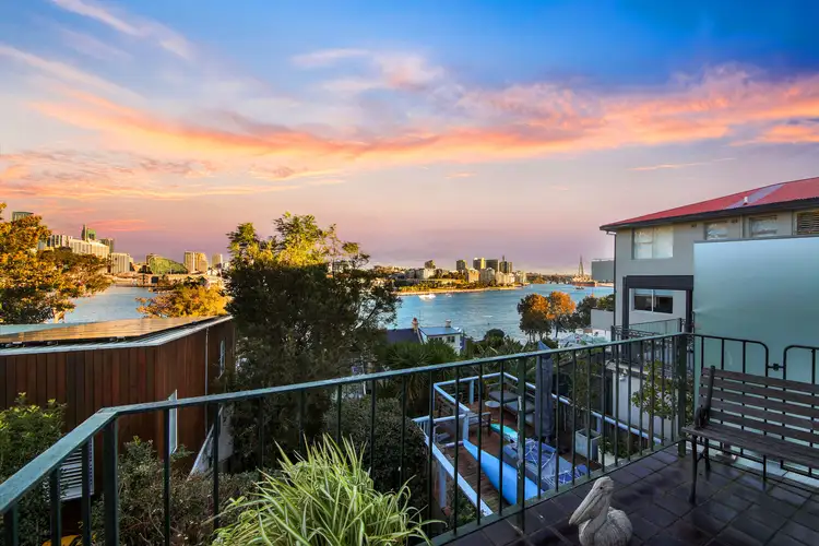 18 Pearson Street, Balmain East NSW 2041