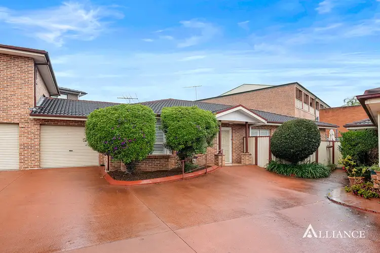 2/15 Panorama Parade, Panania NSW 2213