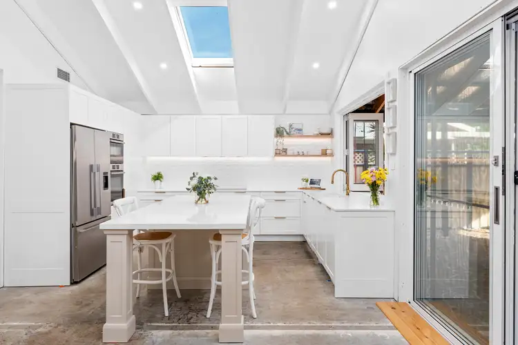 21 Gordon Road, Empire Bay NSW 2257