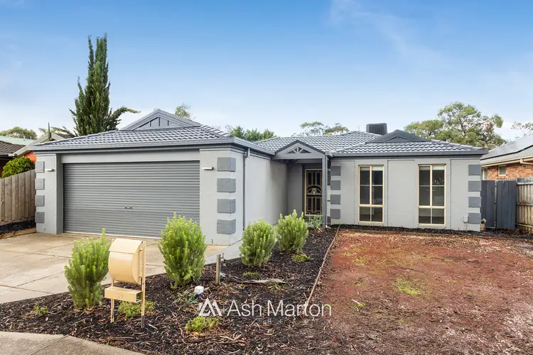 21 Flora Park Way, Carrum Downs VIC 3201