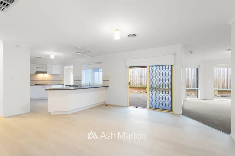 Fourth view of Homely house listing, 21 Flora Park Way, Carrum Downs VIC 3201