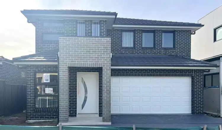 8 Arapawa Street, Austral NSW 2179