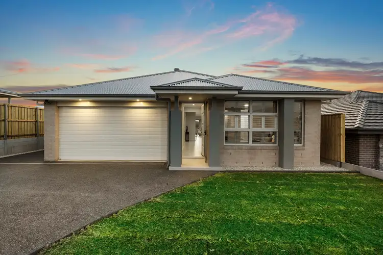 8 Assay Street, Boolaroo NSW 2284
