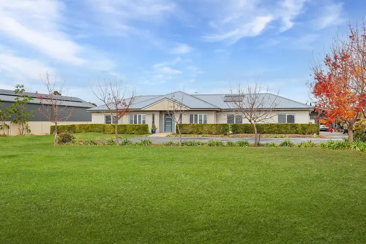 7 Monarch Court, Nichols Point VIC 3501