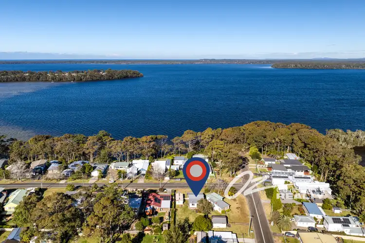 4 Walmer Avenue, Sanctuary Point NSW 2540