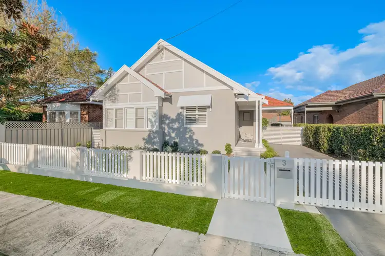 3 Smith Street, Hamilton South NSW 2303