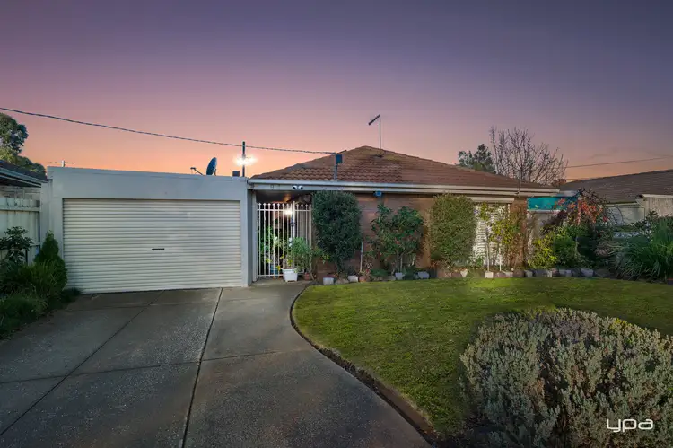 94 Coburns Road, Melton South VIC 3338