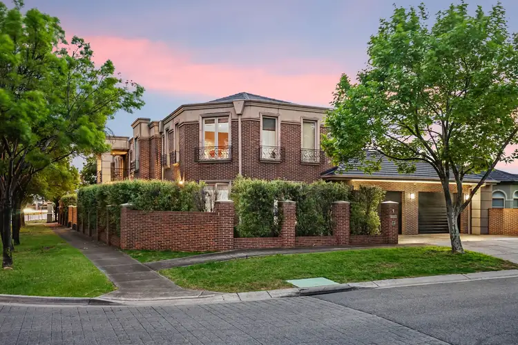 1 Sovereign Way, Hillside VIC 3037