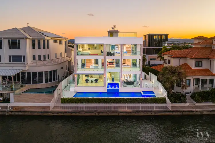 54 Knightsbridge Parade East, Sovereign Islands QLD 4216
