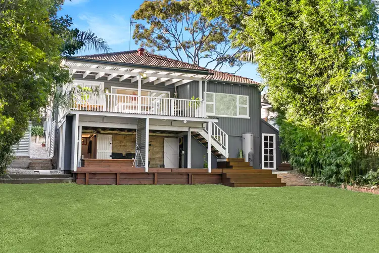 12 Strathallen Avenue, Northbridge NSW 2063