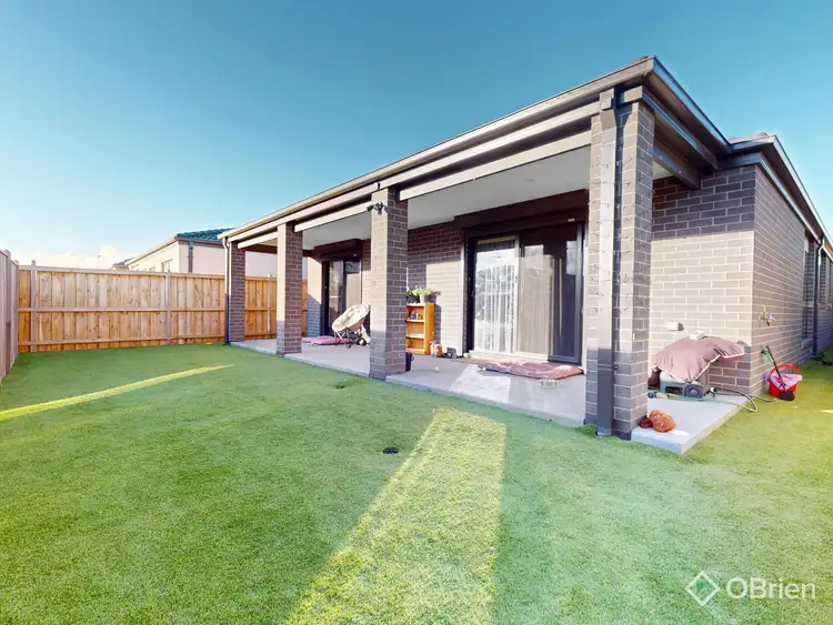 22 Khan Boulevard, Clyde North VIC 3978