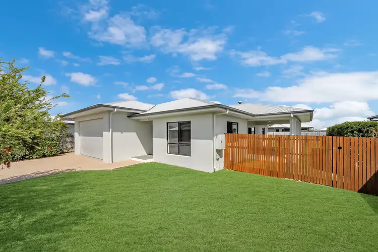 15 Blackthorn Street, Mount Low QLD 4818