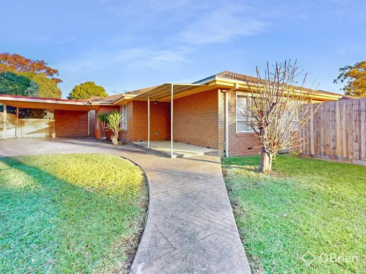 122 Fountain Drive, Narre Warren VIC 3805