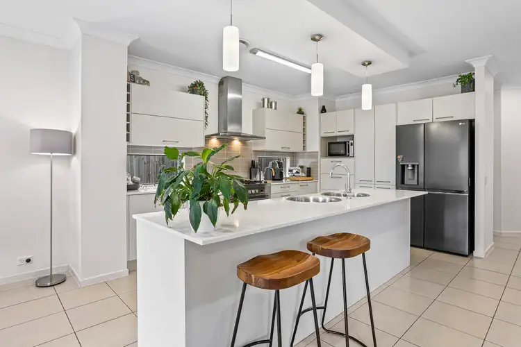 4A Herbert Street, Scarborough QLD 4020