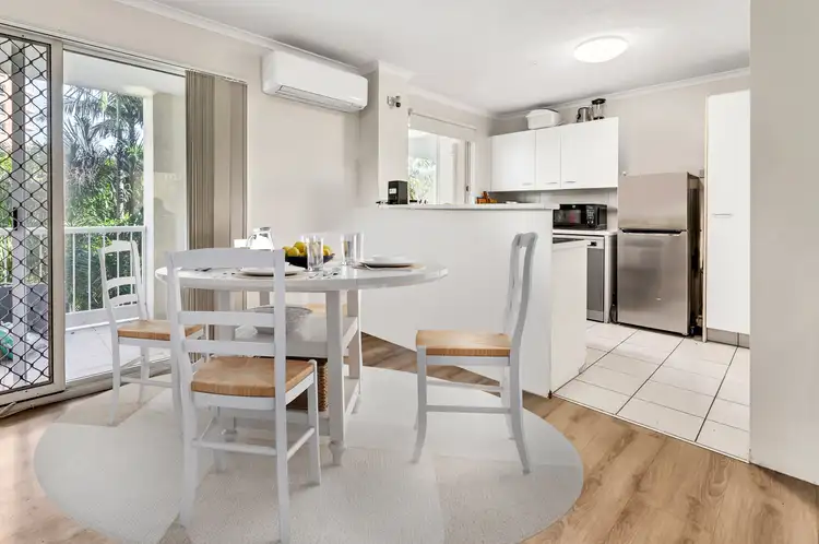 Fifth view of Homely unit listing, 8/25 Federation Avenue, Broadbeach QLD 4218