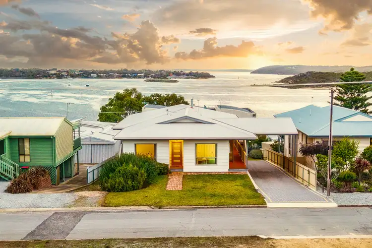 30 Pine Crescent, Coffin Bay SA 5607
