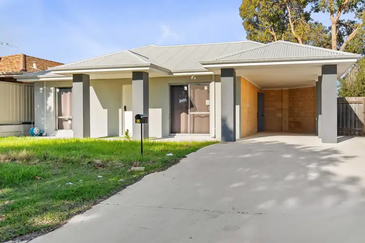 63 Riverside Lane, Seville Grove WA 6112
