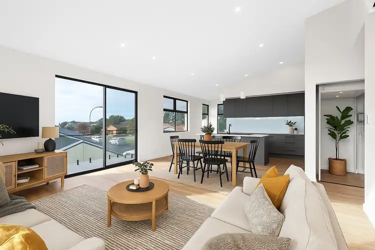 1/14 Heather Place, St Helens TAS 7216