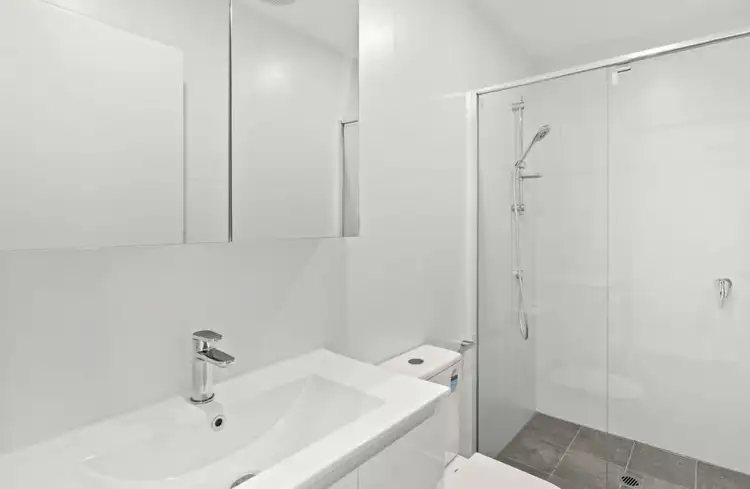 Sixth view of Homely apartment listing, Level 6/603/8-10 Moore Street, West Gosford NSW 2250