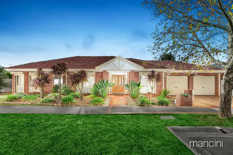 7 Golders Green Walk, Caroline Springs VIC 3023
