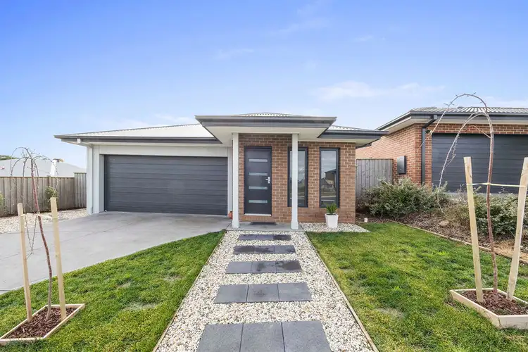 32 Pontiac Drive, Smythes Creek VIC 3351