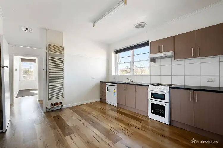 Fifth view of Homely house listing, 8 Porter Avenue, Maryborough VIC 3465