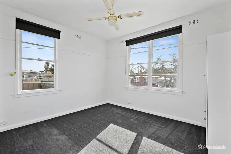 Sixth view of Homely house listing, 8 Porter Avenue, Maryborough VIC 3465