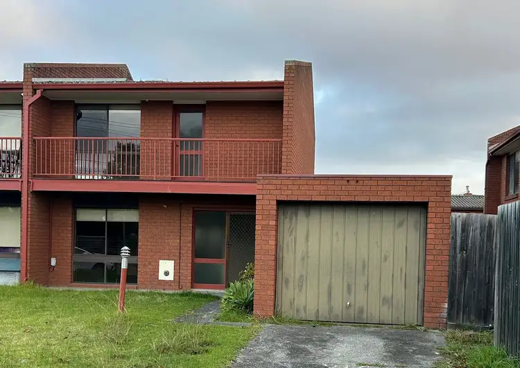 Main view of Homely unit listing, 2/2 Wordsworth Avenue, Clayton South VIC 3169