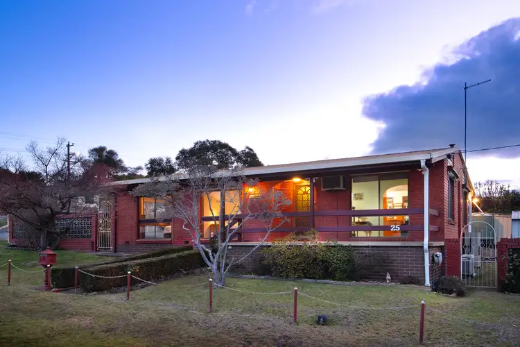 25 MacLise Street, Castlemaine VIC 3450