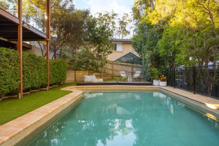 3 Dyer Street, Chapel Hill QLD 4069